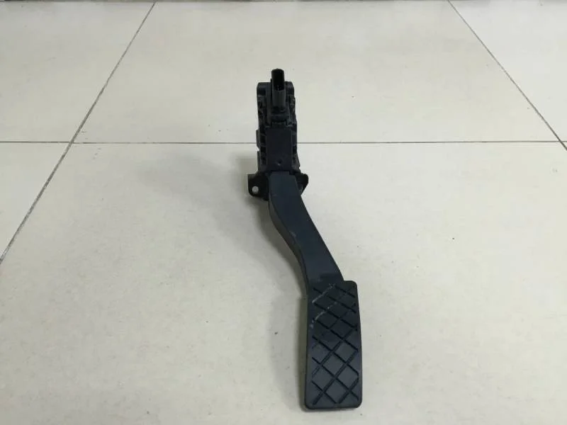 Педаль газа Volkswagen Tiguan 2017>