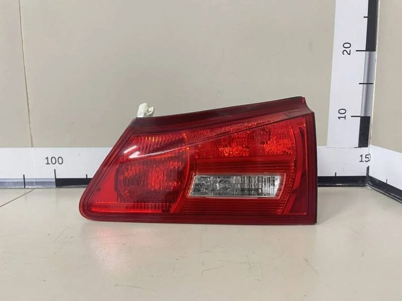 Фонарь задний внутренний правый Lexus IS 250/350 2005-2013