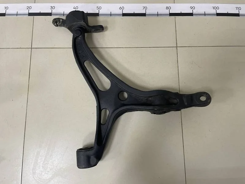 Рычаг передний нижний левый Mercedes-Benz ML-Class (W164) 2005-2011