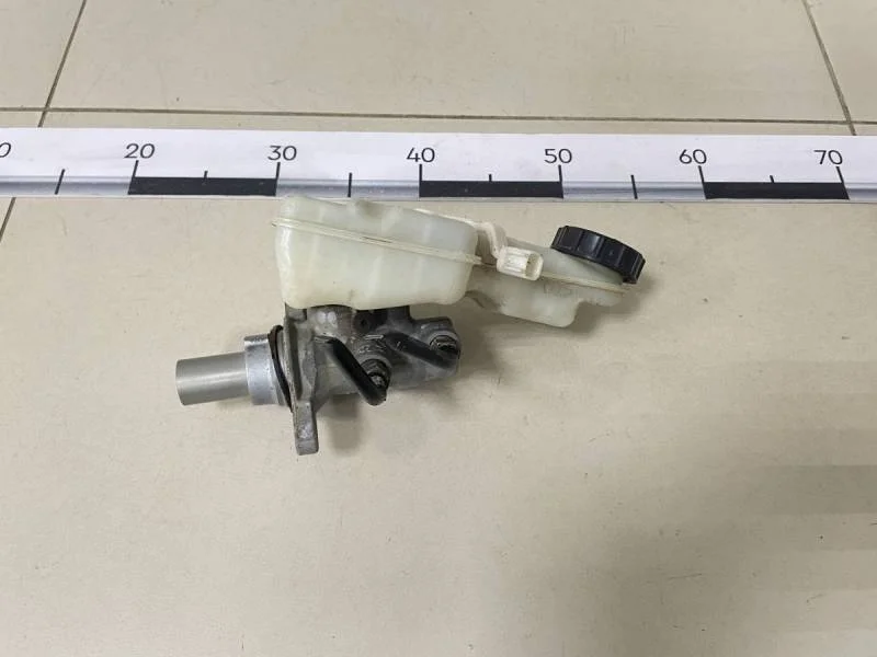 Цилиндр тормозной главный Ford Focus 3 2011>