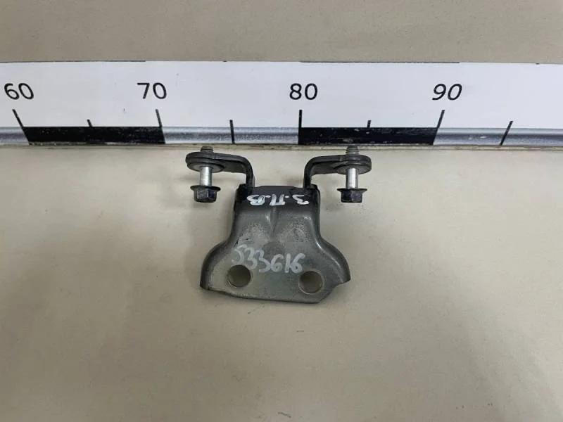 Петля двери задней правой верхняя ZAZ Vida 2012-2014