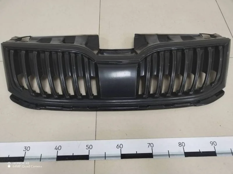 Решетка радиатора Skoda Octavia (A7) 2013>