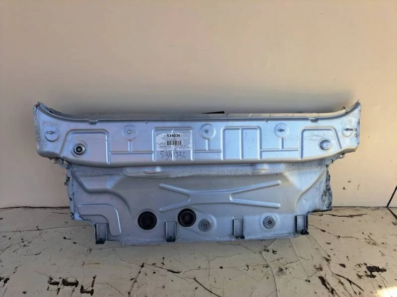 Панель задняя Skoda Octavia (A7) 2013>