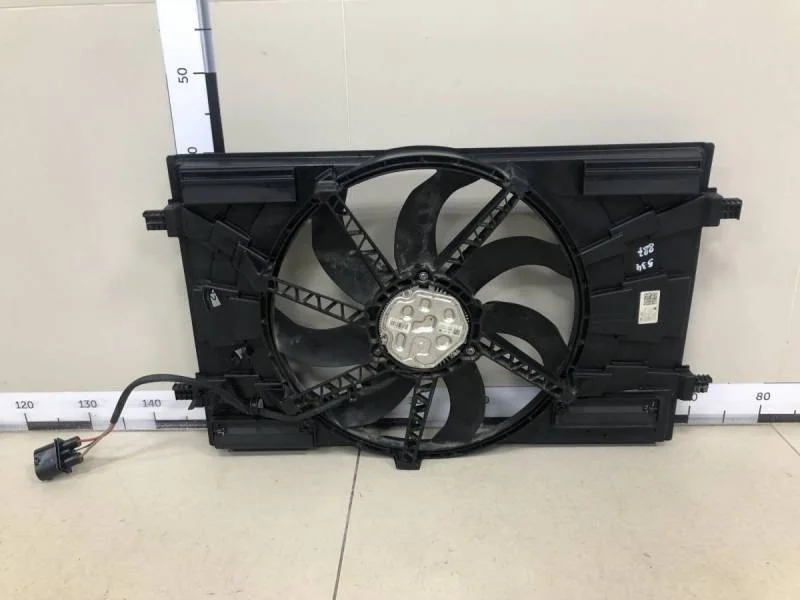 Диффузор вентилятора Skoda Octavia (A7) 2013>