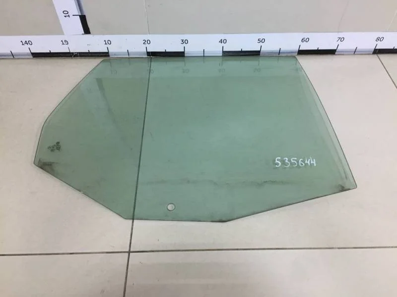 Стекло двери задней правой Volkswagen Jetta (1K) 2006-2011