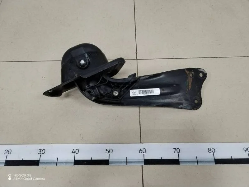 Рычаг задний продольный правый Volkswagen Jetta (1K) 2006-2011