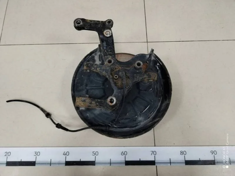 Кулак поворотный задний правый Volkswagen Jetta (1K) 2006-2011
