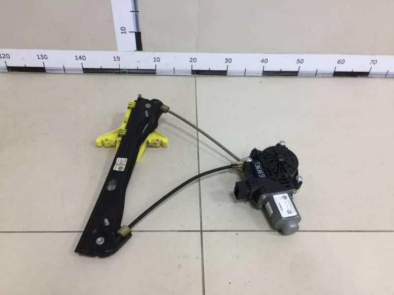 Стеклоподъемник электр. задний правый Volkswagen Polo (Sed RUS) 2011>