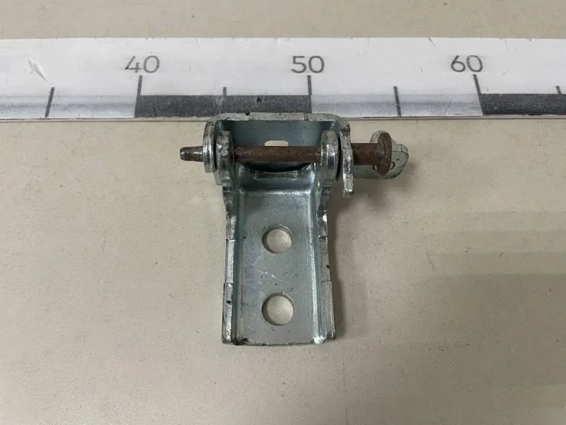 Петля двери задней правой нижняя Peugeot 408 2012>