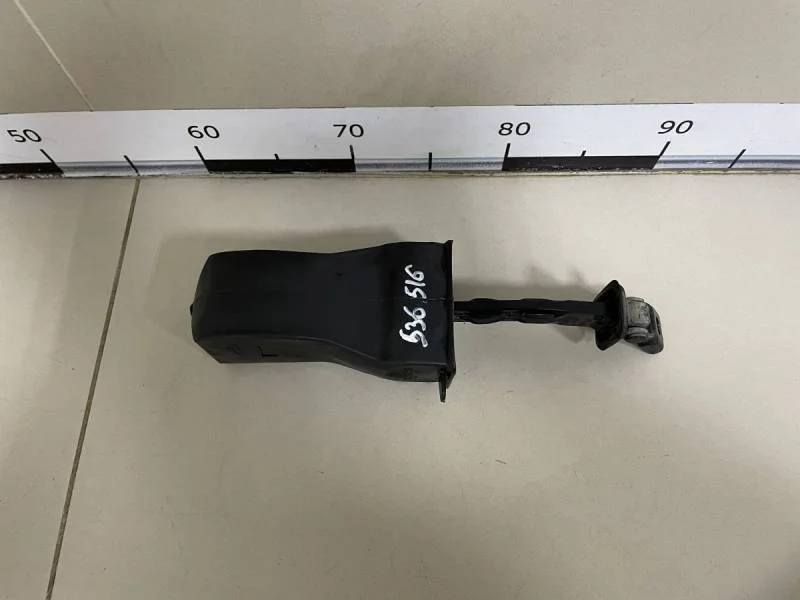 Ограничитель двери Volkswagen Polo (Sed RUS) 2011>