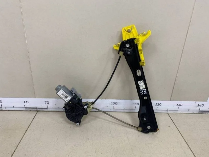 Стеклоподъемник электр. задний правый Volkswagen Polo (Sed RUS) 2011>