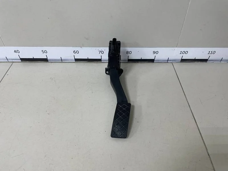 Педаль газа Skoda Karoq 2017>