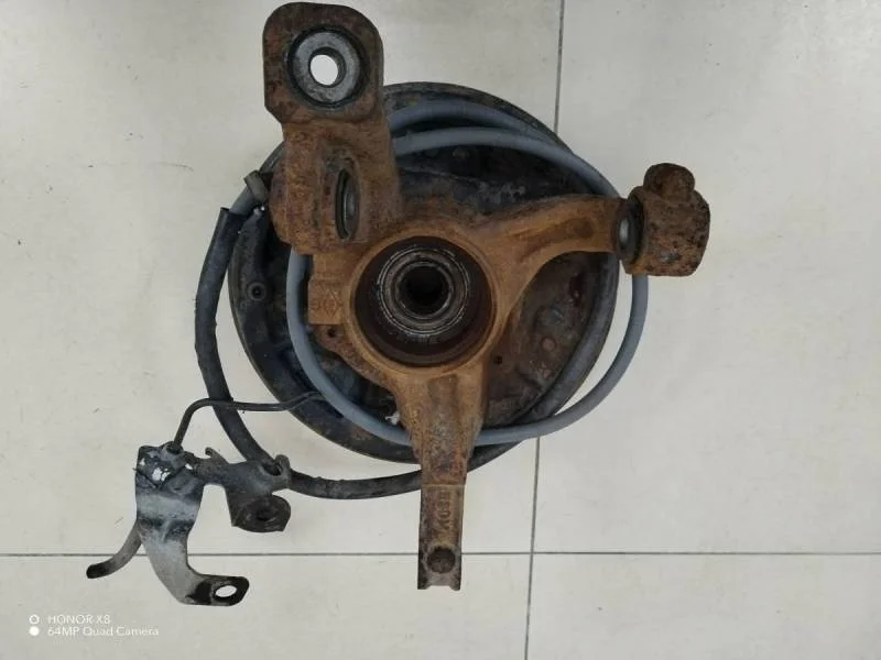 Кулак поворотный задний левый Renault Duster 2012>