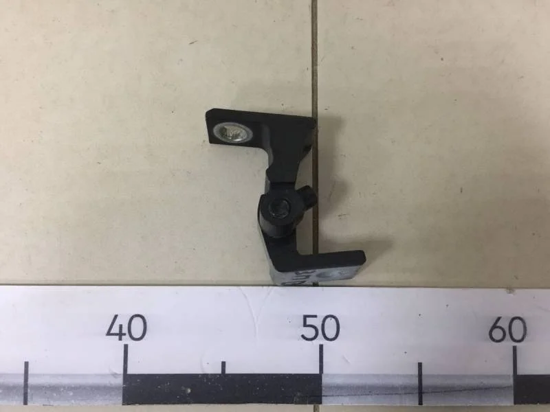 Петля двери Skoda Rapid 2012-2020