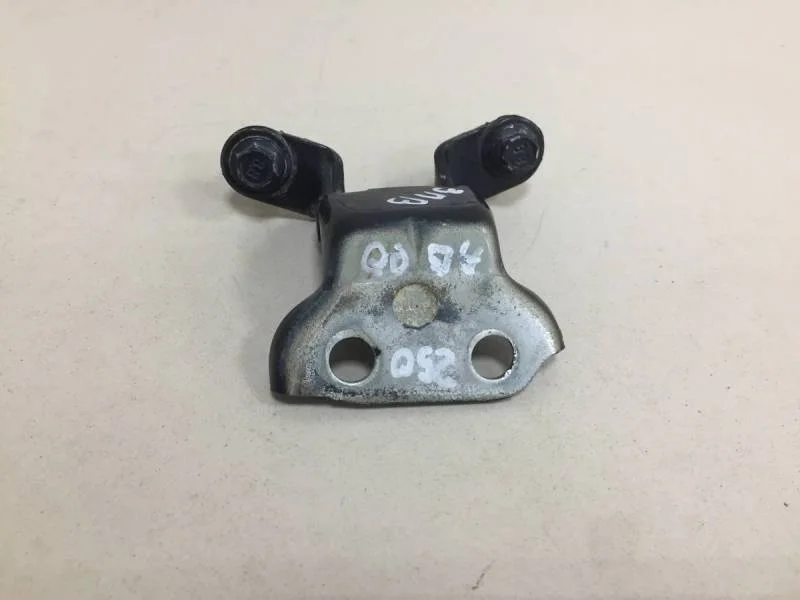 Петля двери задней правой верхняя Chevrolet Aveo T250 2005-2011