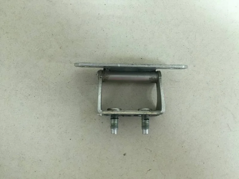 Петля двери багажника Nissan X-Trail (T31) 2007-2014