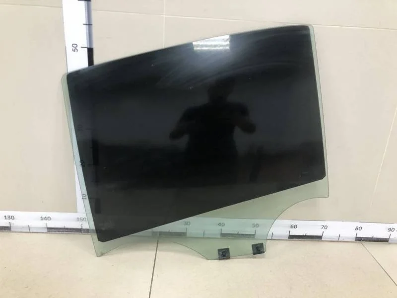 Стекло двери задней левой Renault Logan (2) 2014>