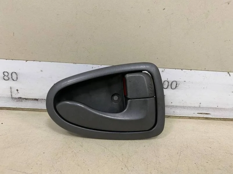 Ручка двери внутренняя правая Hyundai Accent (LC, Tagaz) 2000-2012