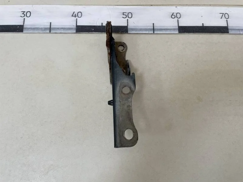 Петля капота правая Hyundai Accent (LC, Tagaz) 2000-2012