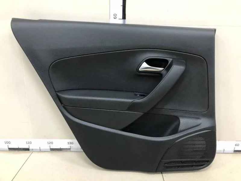 Обшивка двери задней левой Volkswagen Polo (Sed RUS) 2011>