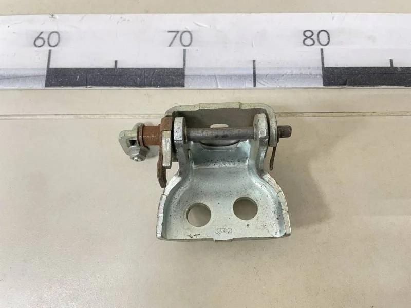 Петля двери задней правой верхняя Peugeot 408 2012>