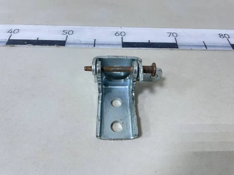 Петля двери задней правой нижняя Peugeot 408 2012>