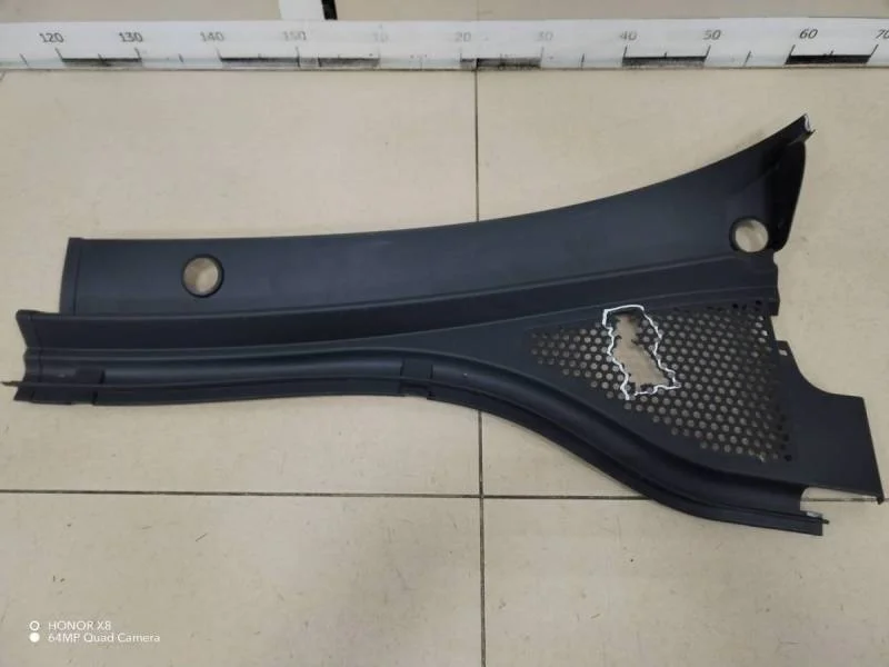 Решетка стеклооч. (планка под лобовое стекло, жабо) Volkswagen Tiguan 2017>