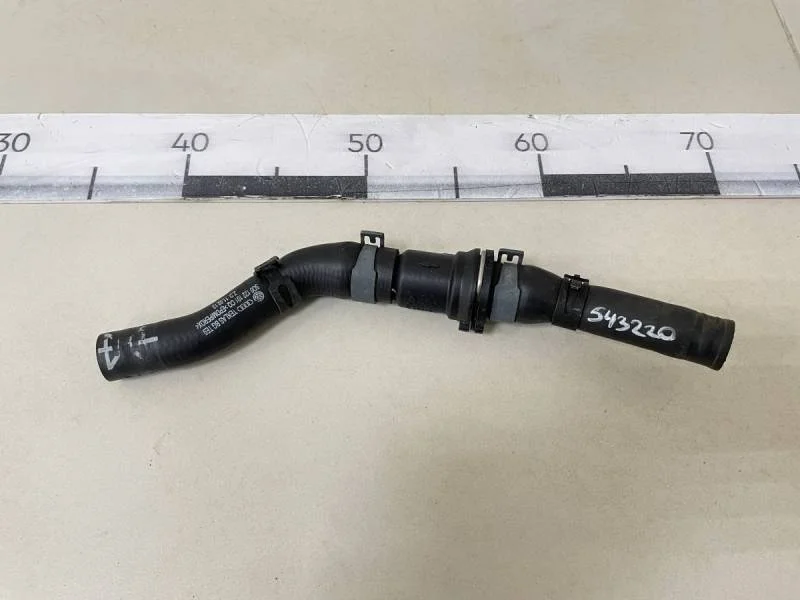 Шланг системы охлаждения Skoda Octavia (A7) 2013>