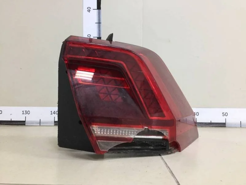Фонарь задний наружный правый Volkswagen Tiguan 2017>