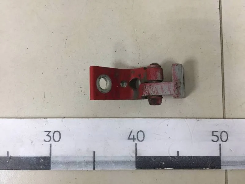 Петля двери Skoda Fabia (6Y) 1999-2007