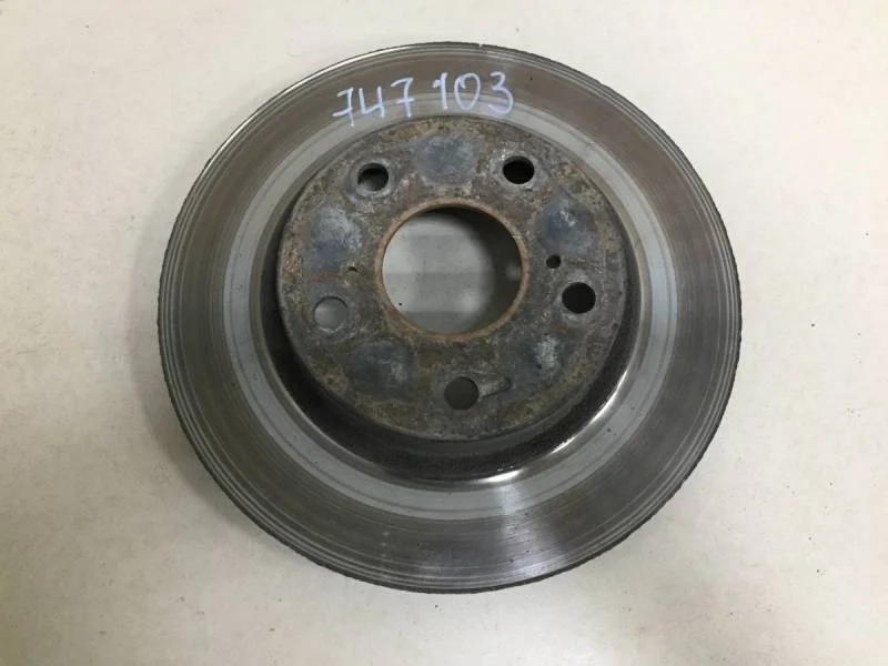 Диск тормозной передний Toyota Corolla E150 2006-2013