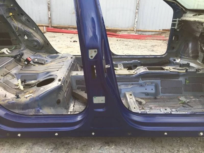 Порог со стойкой правый Volkswagen Passat B6 2005-2010