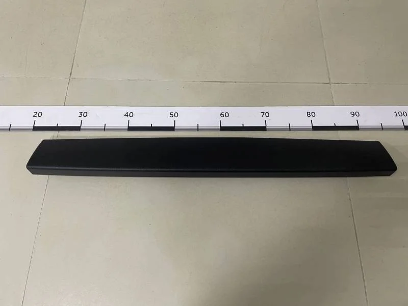 Обшивка двери багажника Nissan X-Trail (T31) 2007-2014