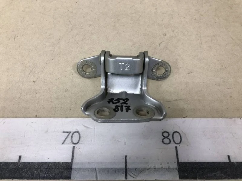 Петля двери задней правой верхняя Ravon R3 2015>