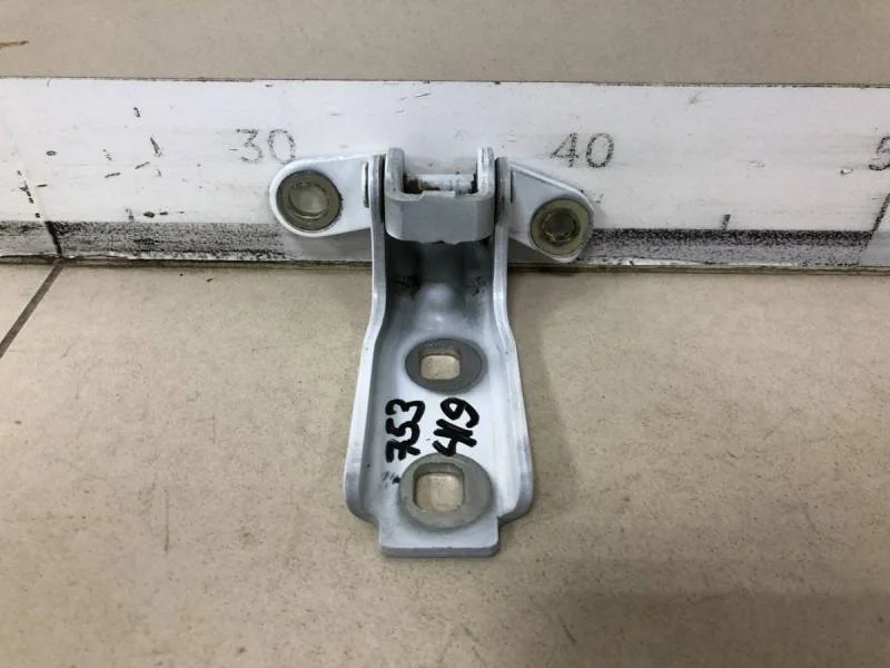 Петля двери Chevrolet Cruze (J300) 2009-2016