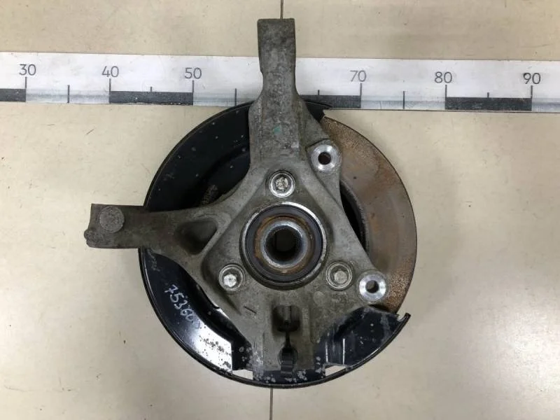 Кулак поворотный передний левый Chevrolet Cruze (J300) 2009-2016