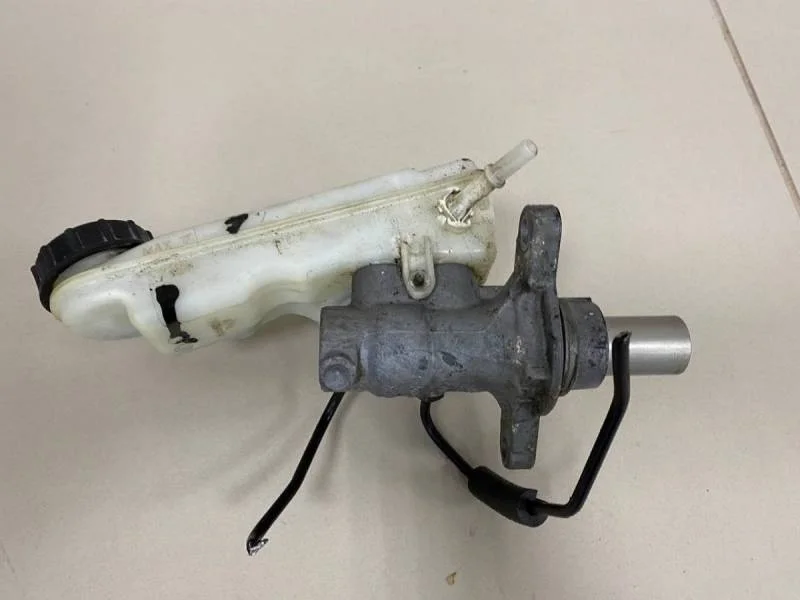 Цилиндр тормозной главный Ford Focus 3 2011>