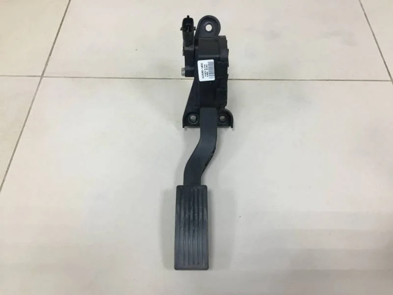 Педаль газа Hyundai Solaris 2010-2017