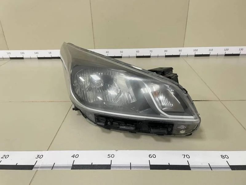 Фара правая Kia Rio 4 (FB) 2017>