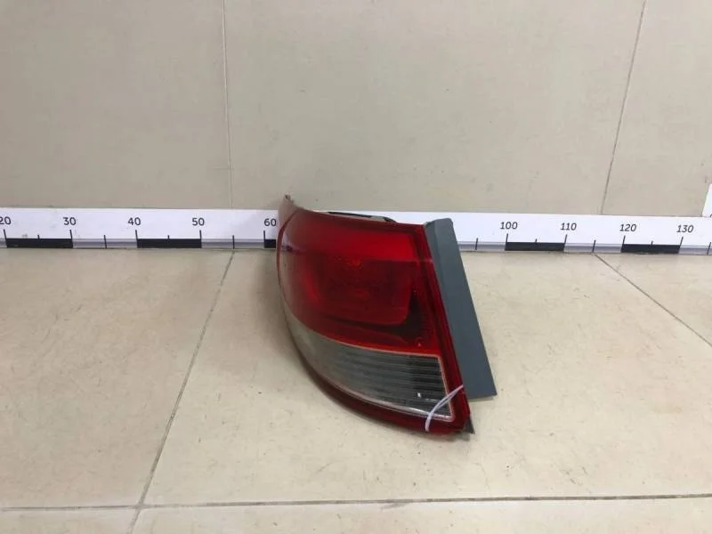 Фонарь задний наружный левый Kia Rio 3 (UB) 2011-2017