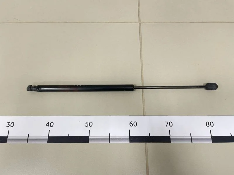 Амортизатор двери багажника Hyundai Getz 2002-2010