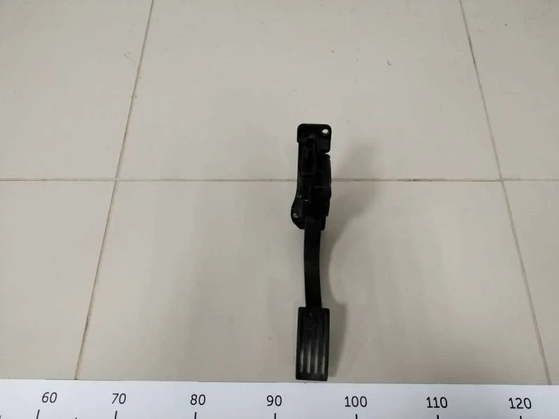 Педаль газа Ford Focus 3 2011>