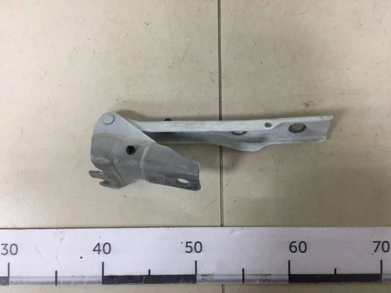 Петля капота правая Volkswagen Polo (Sed RUS) 2011>