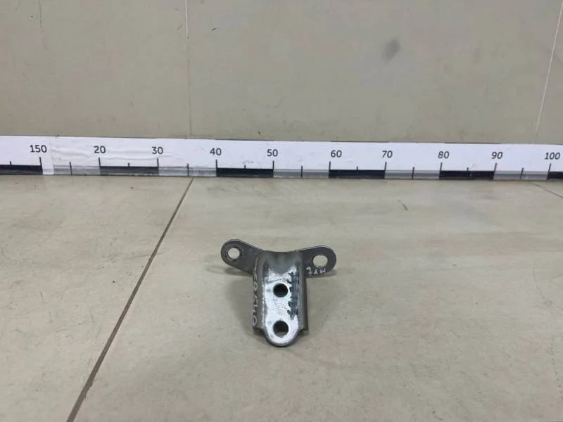 Петля двери задней левой нижняя Kia Rio 4 (FB) 2017>