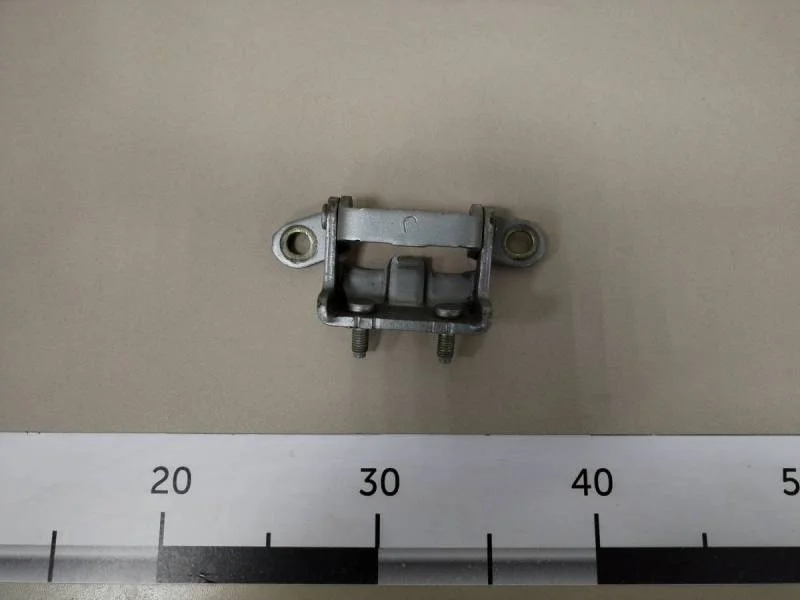 Петля двери задней левой верхняя Nissan Primera (P12) 2002-2007