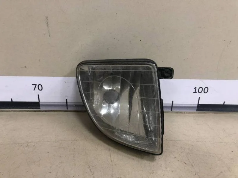 Фара противотуманная правая Kia Sportage 2 (JE, KM) 2004-2010