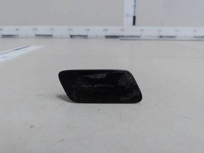 Крышка форсунки омывателя Volkswagen Passat B7 2011-2015