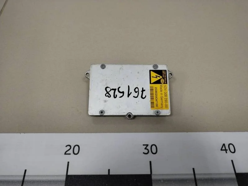 Блок ксеноновой лампы Audi A6 (C6) 2005-2011