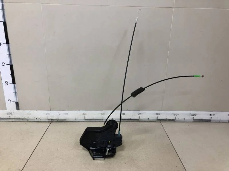 Замок двери задней правой Suzuki Grand Vitara 2005-2015