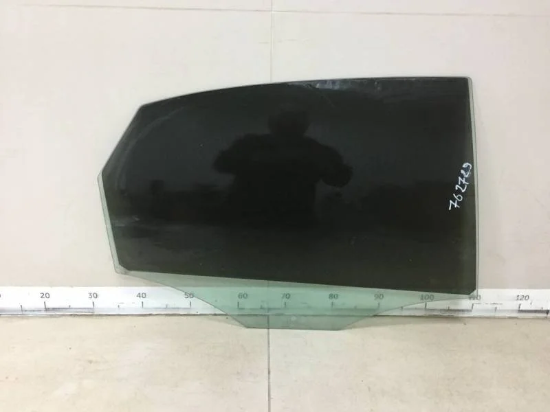 Стекло двери задней правой Volkswagen Polo (Sed RUS) 2011>